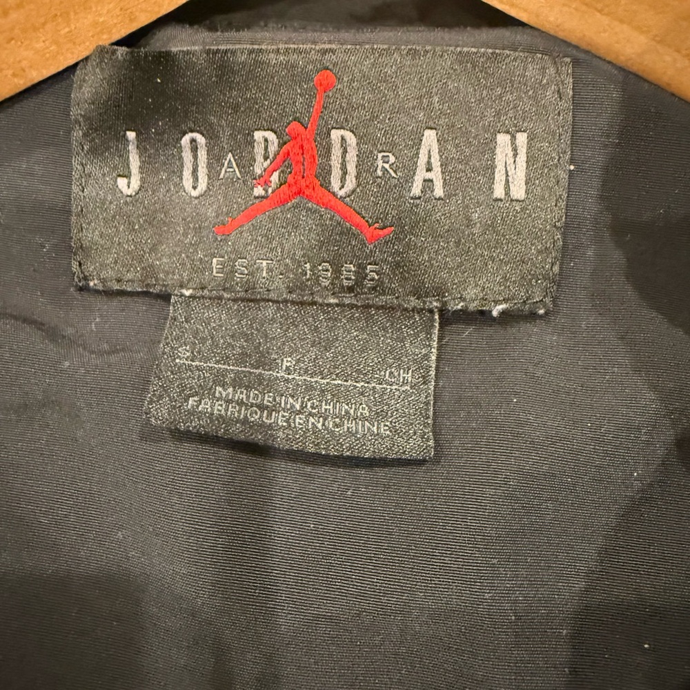 Jordan Jacket - Picture 2 of 3